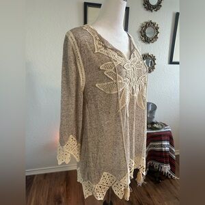 NWT Ryu Crochet Trim Tie Front Tunic Top